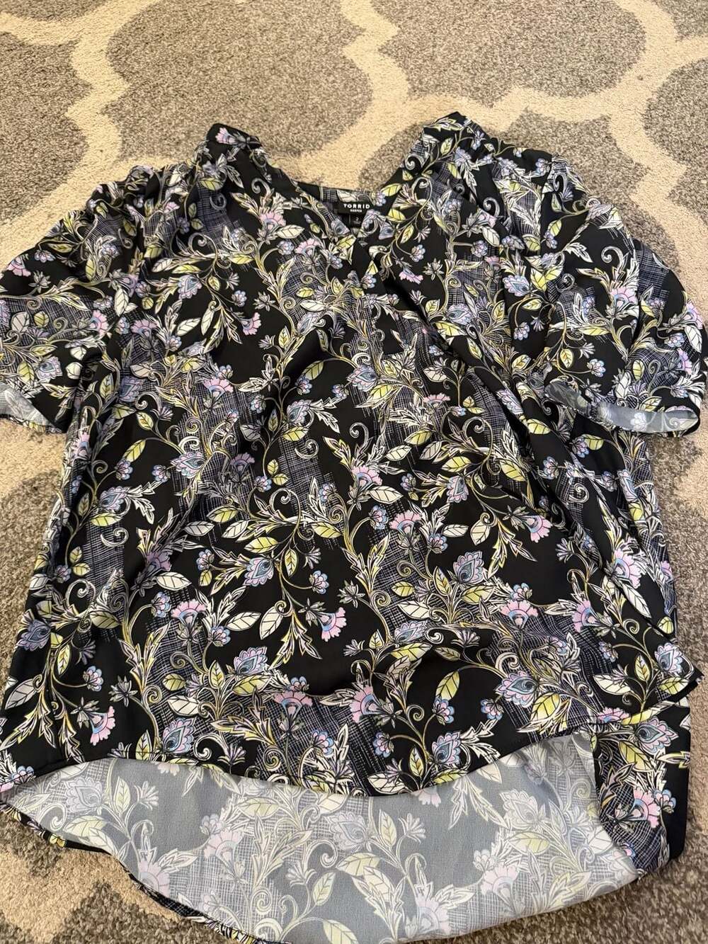 Torrid Black Floral Chiffon Blouse Top Size 2